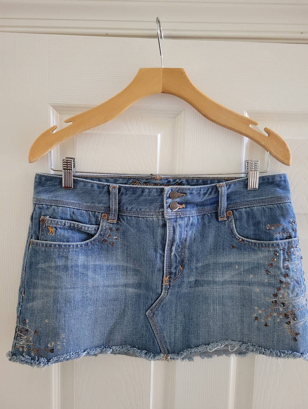Abercrombie and Fitch Jean Denim Micro mini Skirt size 8 Sequin Vintage Y2k - Picture 1 of 11
